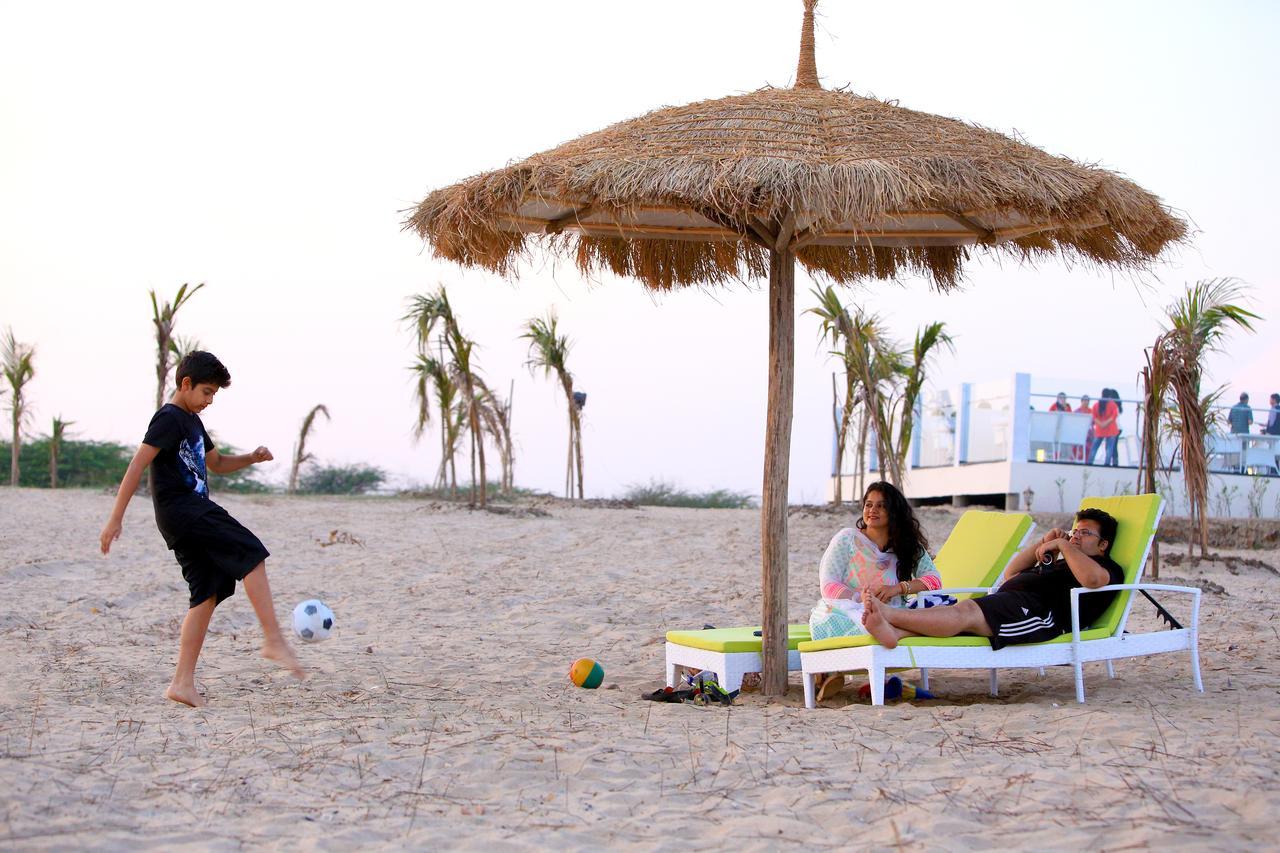 Serena Beach Resort Māndvi Zewnętrze zdjęcie