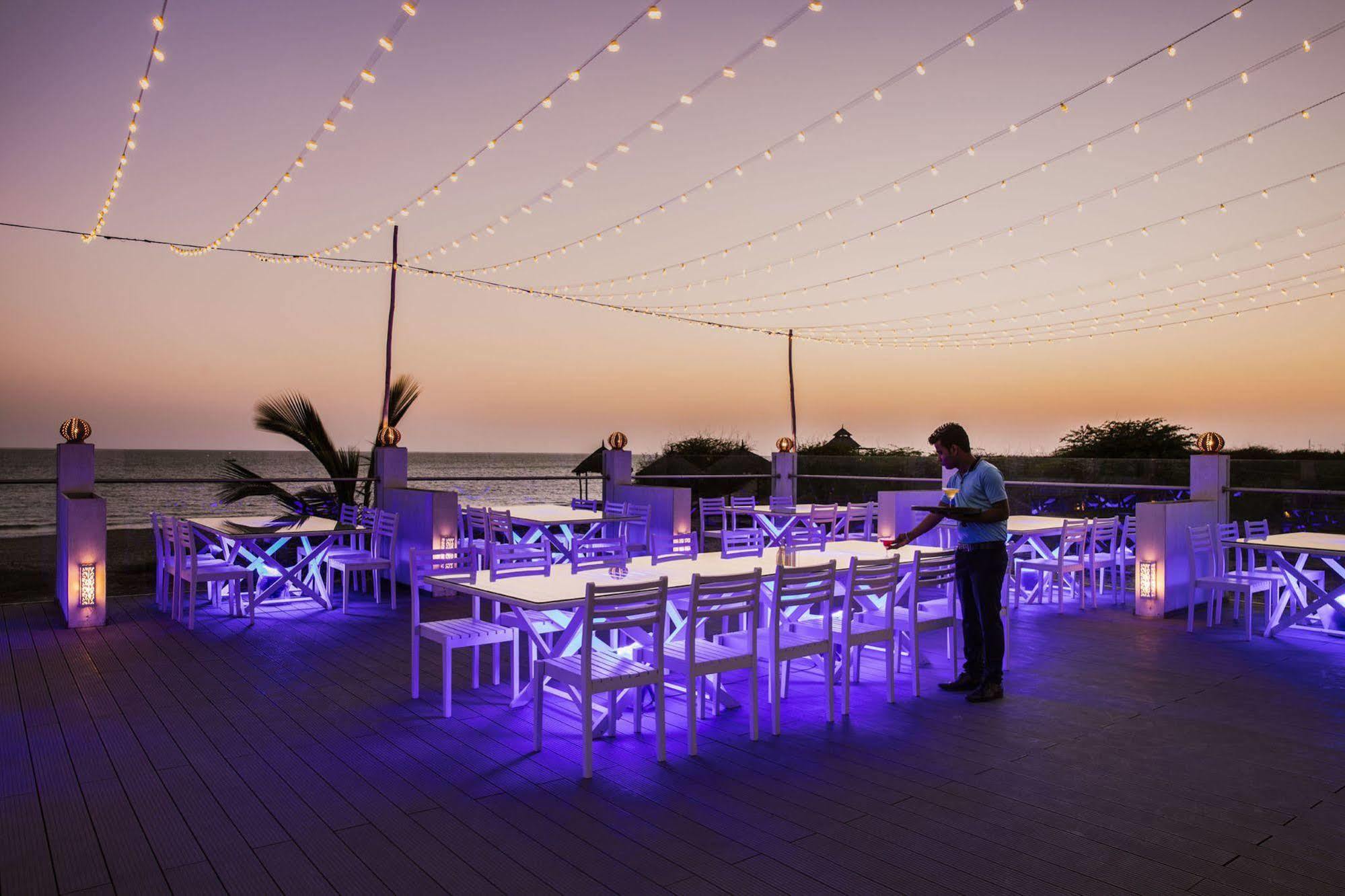Serena Beach Resort Māndvi Zewnętrze zdjęcie