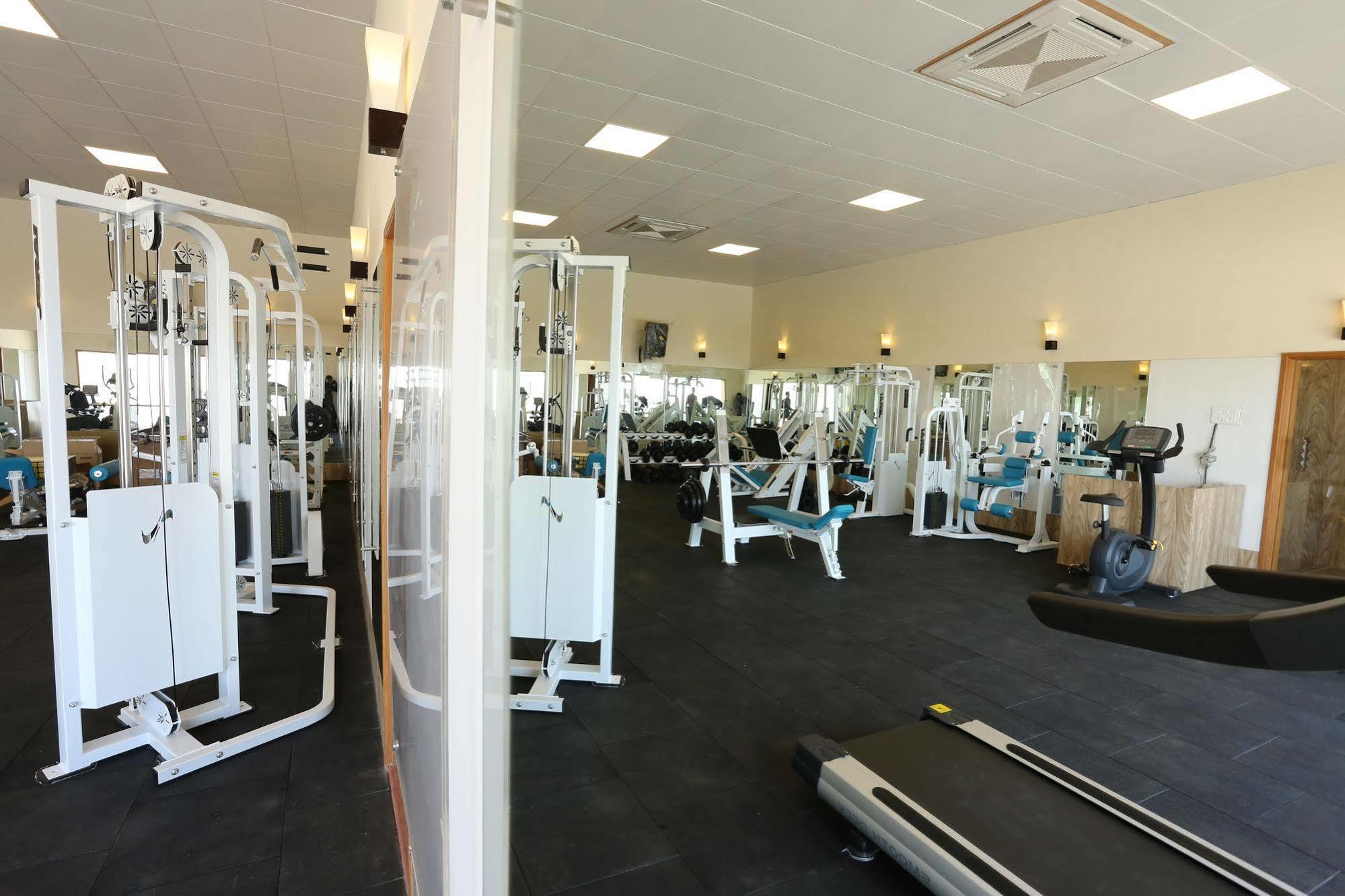Serena Beach Resort Māndvi Zewnętrze zdjęcie